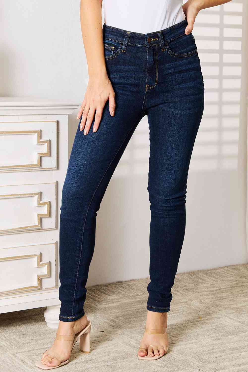 Front view of Judy Blue Full Size Skinny Jeans with Pockets